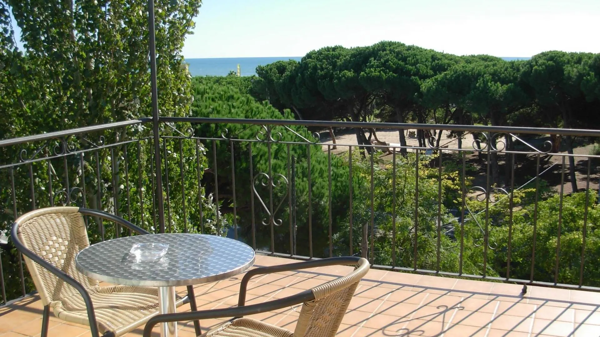 Hotel Rodsan Suizo Castelldefels